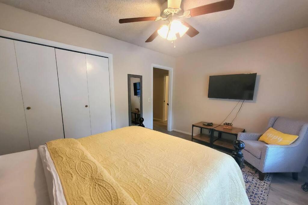 Hidden Gem 3bd/2bth 1levl Holiday home *
