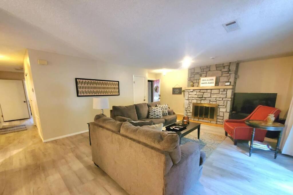 Hidden Gem 3bd/2bth 1levl * Hot Springs Village