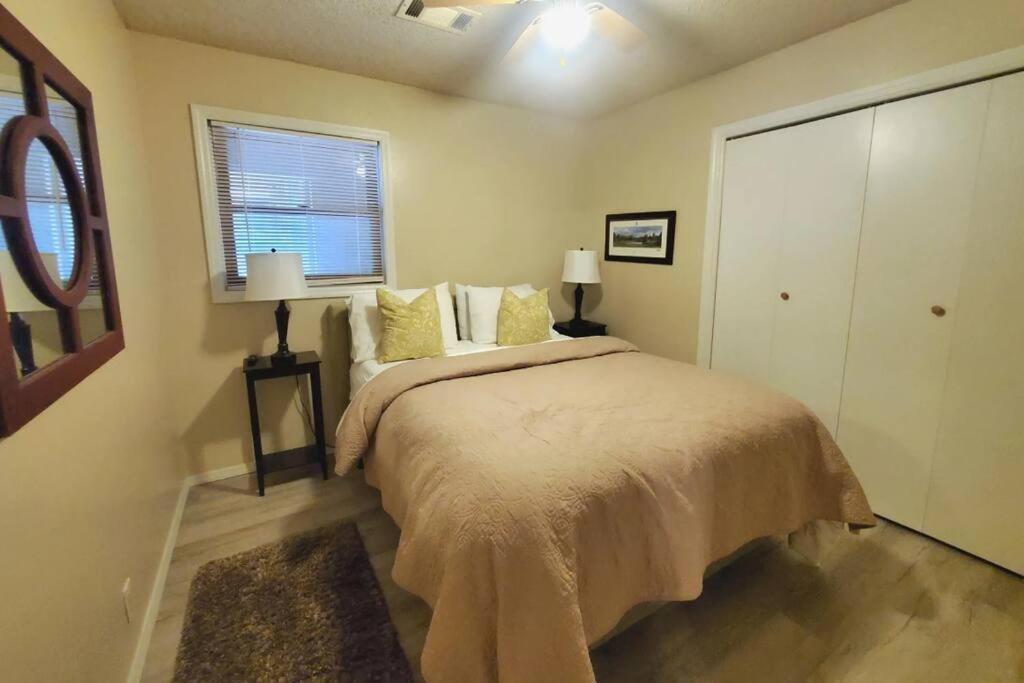 Holiday home Hidden Gem 3bd/2bth 1levl